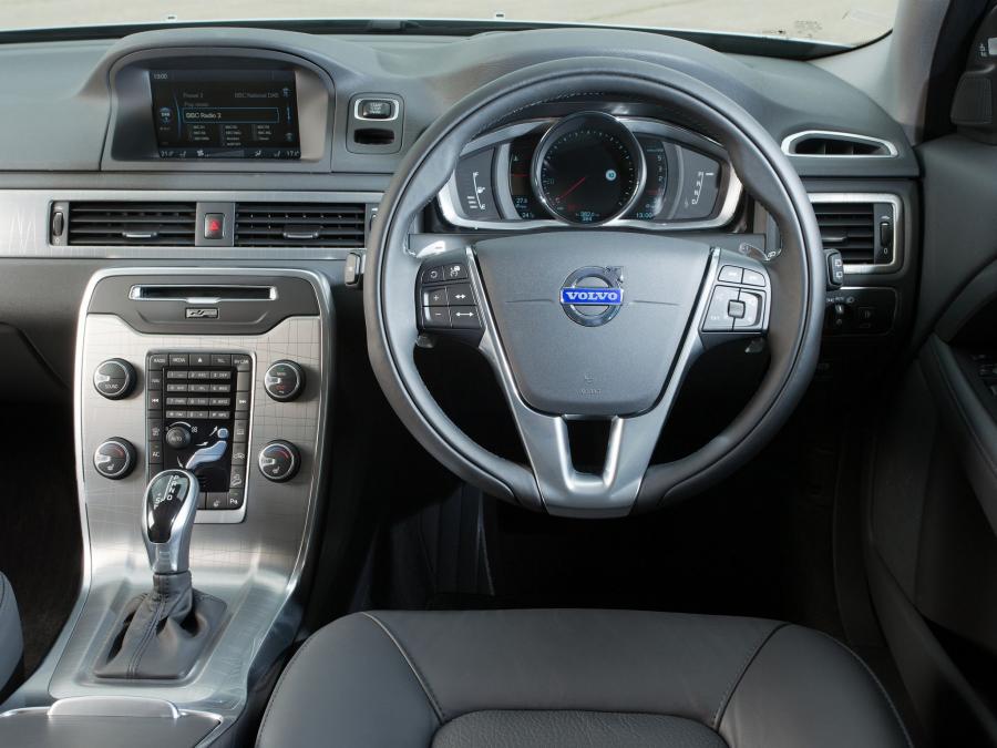  Volvo XC70 2013 года  (UK) (фото 10 из 13)